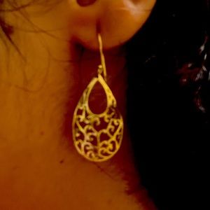 Intricate, light weight gold earrings
